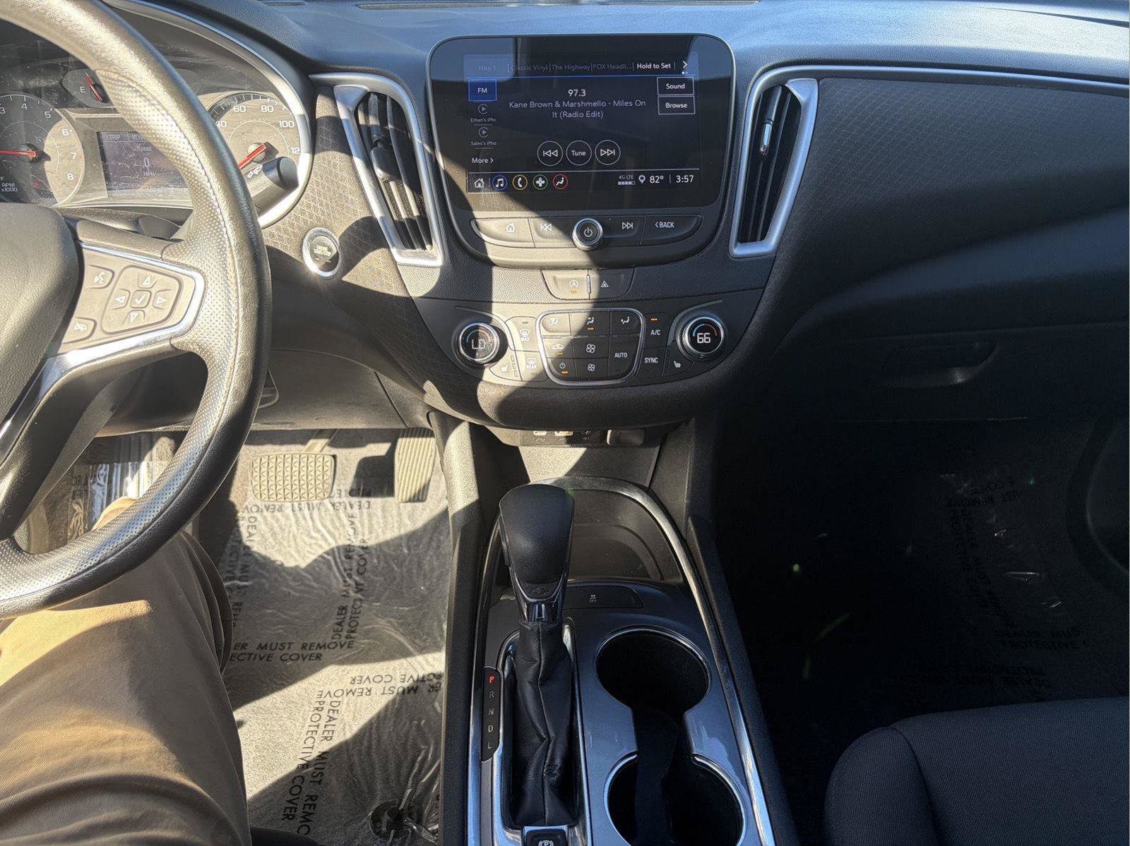 Used 2023 Chevrolet Malibu LT FWD image 14