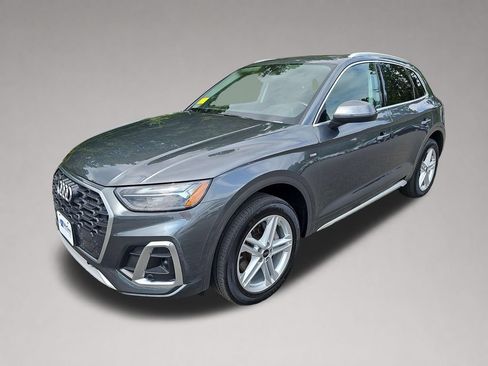 Used 2024 Audi Q5 e Premium w/ Convenience Package AWD/4WD image 8