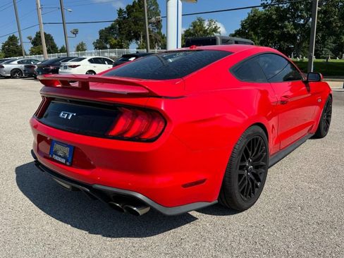 Used 2018 Ford Mustang GT Premium w/ GT Performance Package RWD image 3