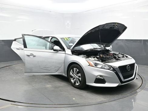 Used 2021 Nissan Altima 2.5 S image 40