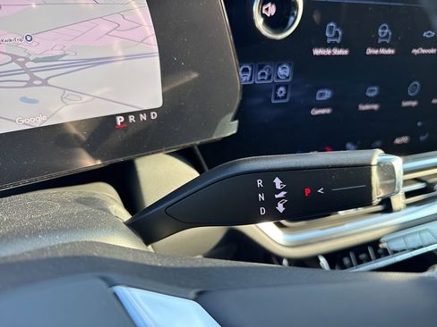 New 2026 Chevrolet Equinox EV LT image 28