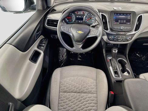 Used 2020 Chevrolet Equinox LS w/ LS Convenience Package FWD image 23
