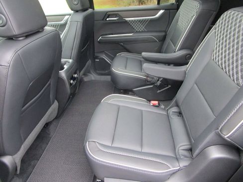 New 2026 GMC Acadia Denali image 21