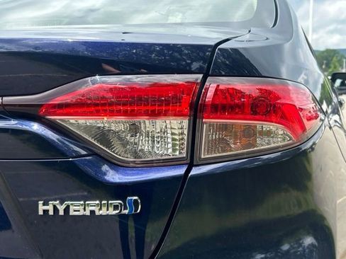 Used 2021 Toyota Corolla LE w/ Carpet Mat Package (TMS) FWD image 7