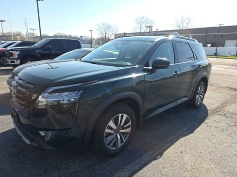 Used 2023 Nissan Pathfinder SL w/ Lighting Package (N92) image 1