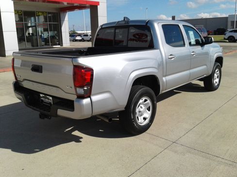 Used 2023 Toyota Tacoma SR image 7