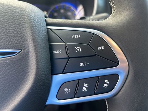 New 2026 Chrysler Pacifica Select image 47