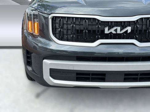 Used 2024 Kia Telluride EX AWD/4WD image 11