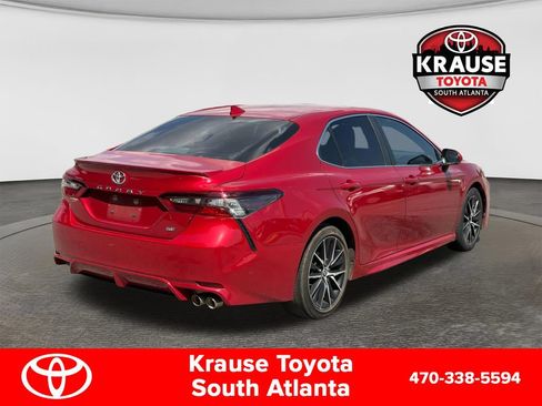 Used 2023 Toyota Camry SE FWD image 8