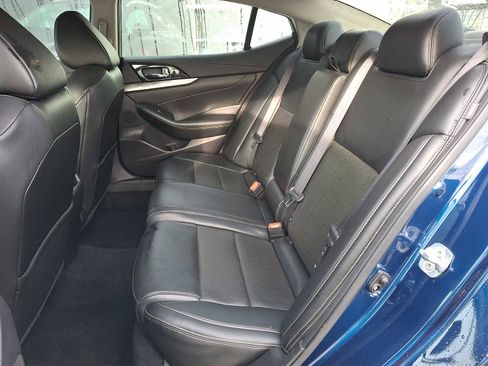 Used 2021 Nissan Maxima 3.5 SV w/ Floor Mat Group image 8