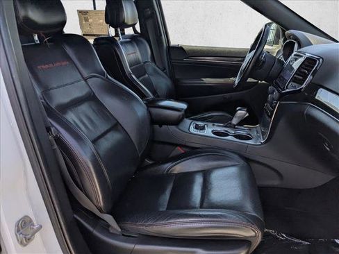Used 2019 Jeep Grand Cherokee Trailhawk w/ Trailhawk Luxury Group AWD/4WD image 23