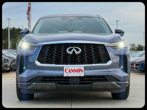 Used 2023 INFINITI QX60 Sensory w/ Vision Package FWD image 4