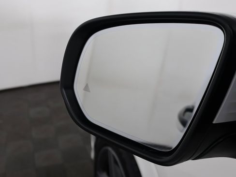 Used 2023 Mercedes-Benz GLS 450 4MATIC w/ AMG Line Exterior image 41