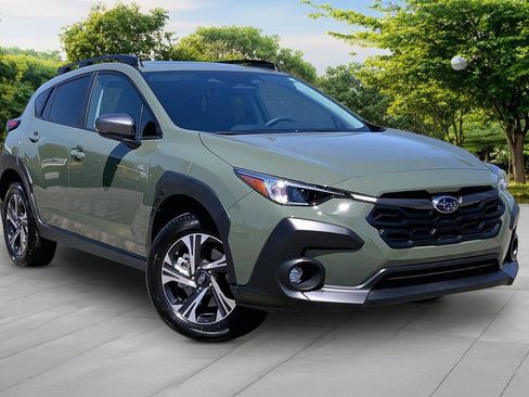 Used 2026 Subaru Crosstrek 2.0i Premium AWD/4WD image 3