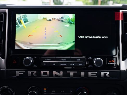 New 2025 Nissan Frontier SV image 15