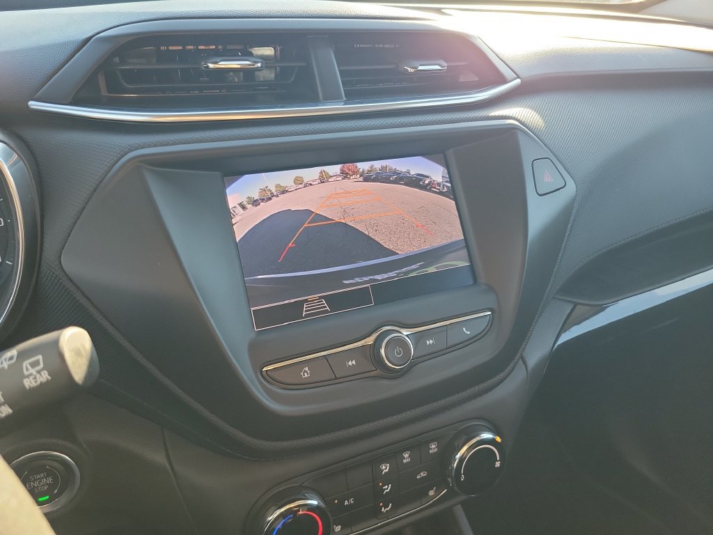 Used 2023 Chevrolet TrailBlazer LT FWD image 21