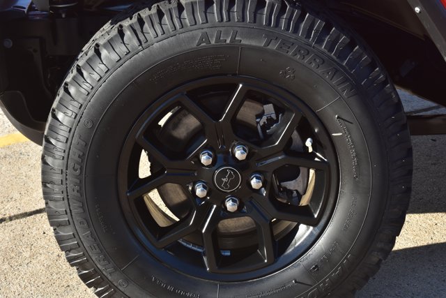 Used 2024 Jeep Gladiator Sport AWD/4WD image 10