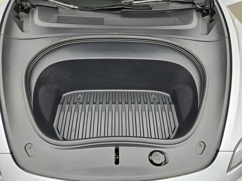 Used 2025 Tesla Model 3 Long Range RWD image 28