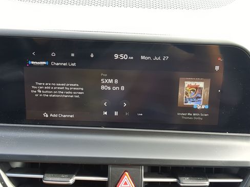 Certified 2024 Kia Seltos SX w/ SX Sunroof Package AWD/4WD image 19