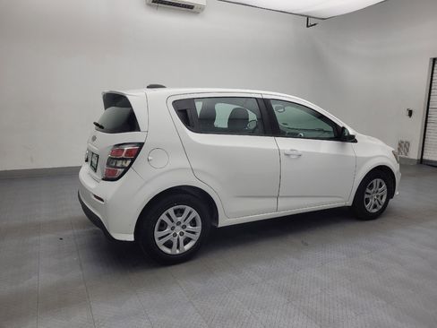 Used 2017 Chevrolet Sonic LT image 10