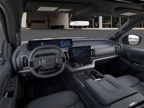 New 2026 Ford Expedition Platinum w/ Stealth Appearance Package image 9
