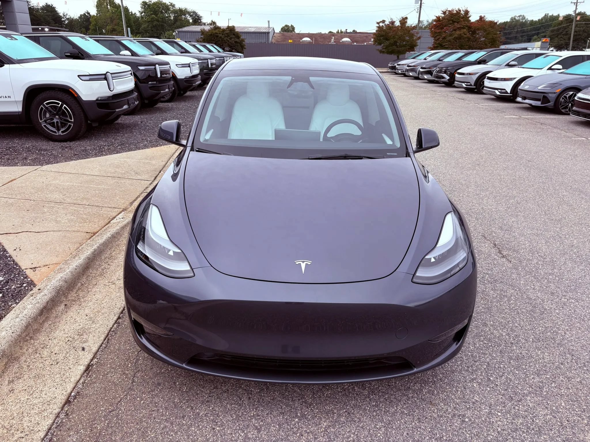 Used 2023 Tesla Model Y Performance AWD/4WD image 27