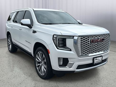 Used 2021 GMC Yukon Denali w/ Denali Premium Package AWD/4WD image 7