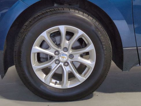 Used 2020 Chevrolet Equinox LT w/ Driver Convenience Package FWD image 17
