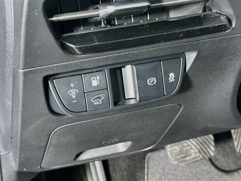Used 2022 Kia EV6 Wind w/ Wind Technology Package AWD/4WD image 17