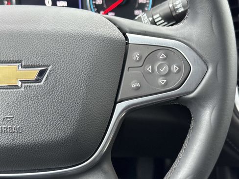 Used 2023 Chevrolet Traverse LT image 7