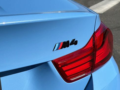 Used 2018 BMW M4 Coupe RWD image 28