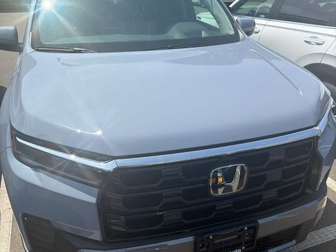 Used 2026 Honda Pilot Elite image 5
