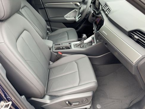 New 2025 Audi Q3 2.0T Premium image 30