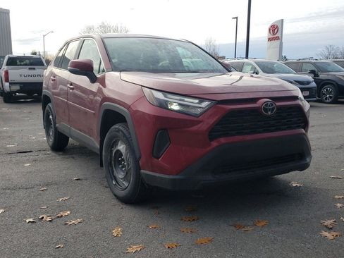 New 2025 Toyota RAV4 LE image 4