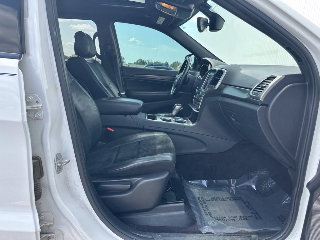 Used 2018 Jeep Grand Cherokee Altitude AWD/4WD image 31