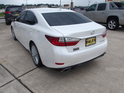 Used 2016 Lexus ES 350 w/ Luxury Package w/Wood Trim FWD image 14