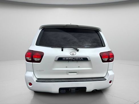 Used 2022 Toyota Sequoia SR5 AWD/4WD image 8