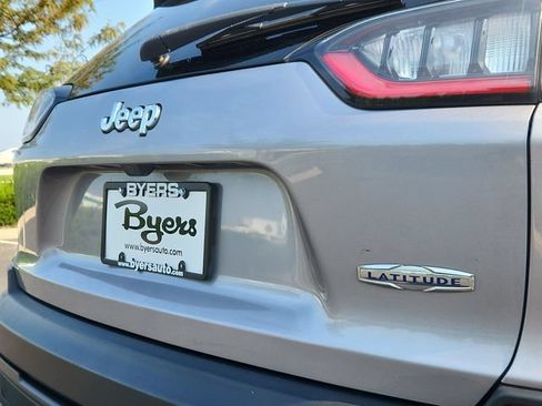 Used 2019 Jeep Cherokee Latitude w/ Popular Appearance Group FWD image 14