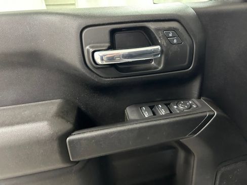 Used 2021 Chevrolet Silverado 1500 Custom AWD/4WD image 16