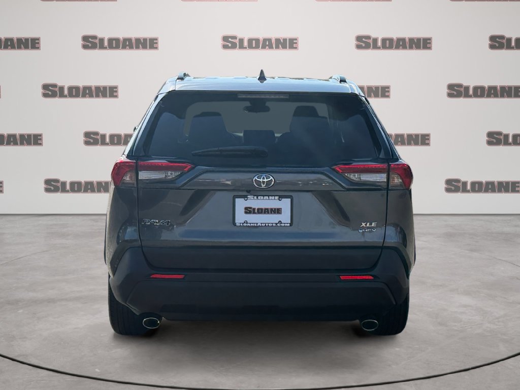 Used 2025 Toyota RAV4 XLE AWD/4WD image 4