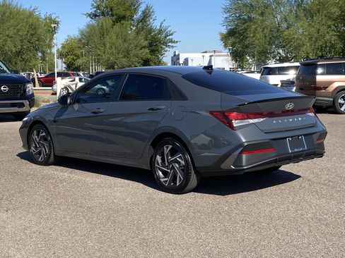 Certified 2025 Hyundai Elantra Sport image 5