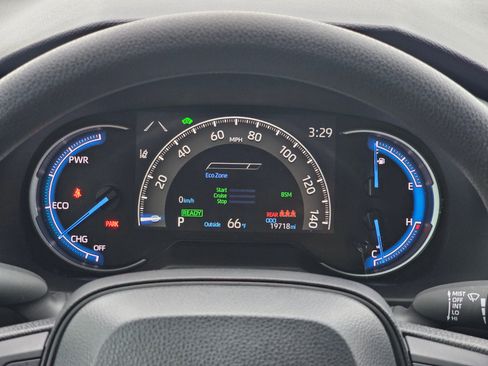 Used 2024 Toyota RAV4 XLE image 54