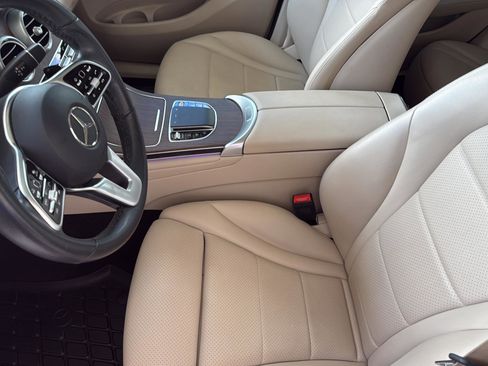 Certified 2022 Mercedes-Benz GLC 300 image 19