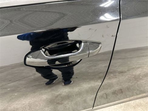 Used 2024 Kia Forte LXS image 13