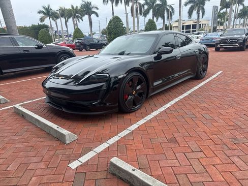 Used 2021 Porsche Taycan 4S image 1