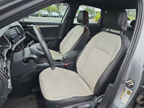 Used 2021 Volkswagen Jetta R-Line image 13