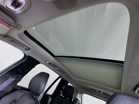 Used 2018 Volvo XC90 T5 Momentum w/ Momentum Plus Package image 23