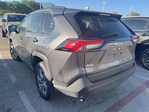 Used 2025 Toyota RAV4 LE image 6