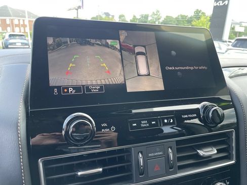 Used 2024 Nissan Armada Platinum w/ Captain's Chairs Package AWD/4WD image 14
