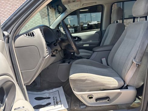 Used 2006 Chevrolet TrailBlazer LS AWD/4WD image 3